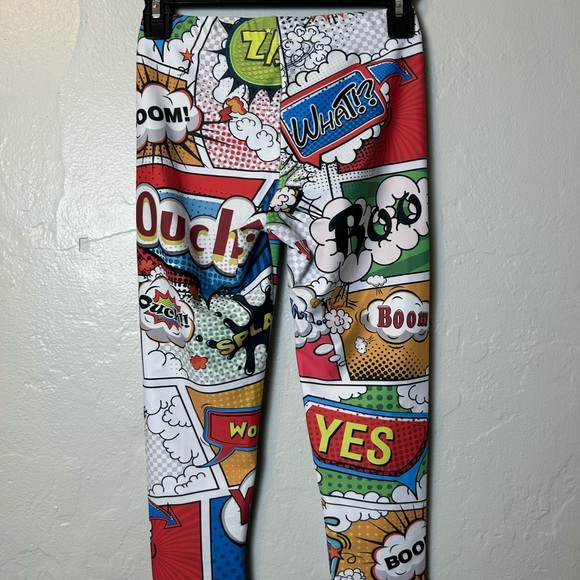 Satori Stylez Womens Comic Book Capri Leggings - Picture 5 of 6